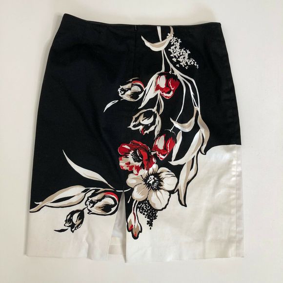 White House Black Market Skirt 8 Floral Career - Picture 7 of 7